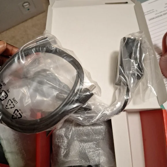 NINTENDO SWITCH - Picture 4 of 6